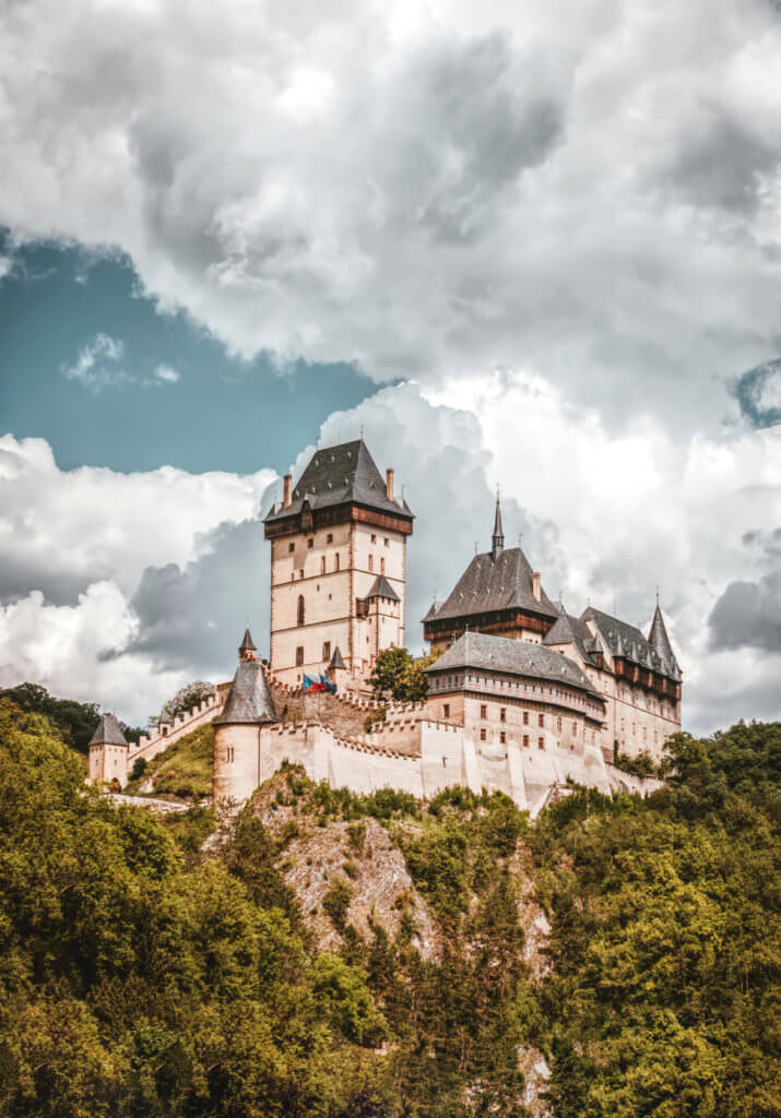 16 Best Castles In The World You Can Visit | Modern Trekker : The astonishing picture capturing an beautiful scenery. Its tones are just striking and combination ideally. The arrangement is fantastic, and its particulars are very clear.
