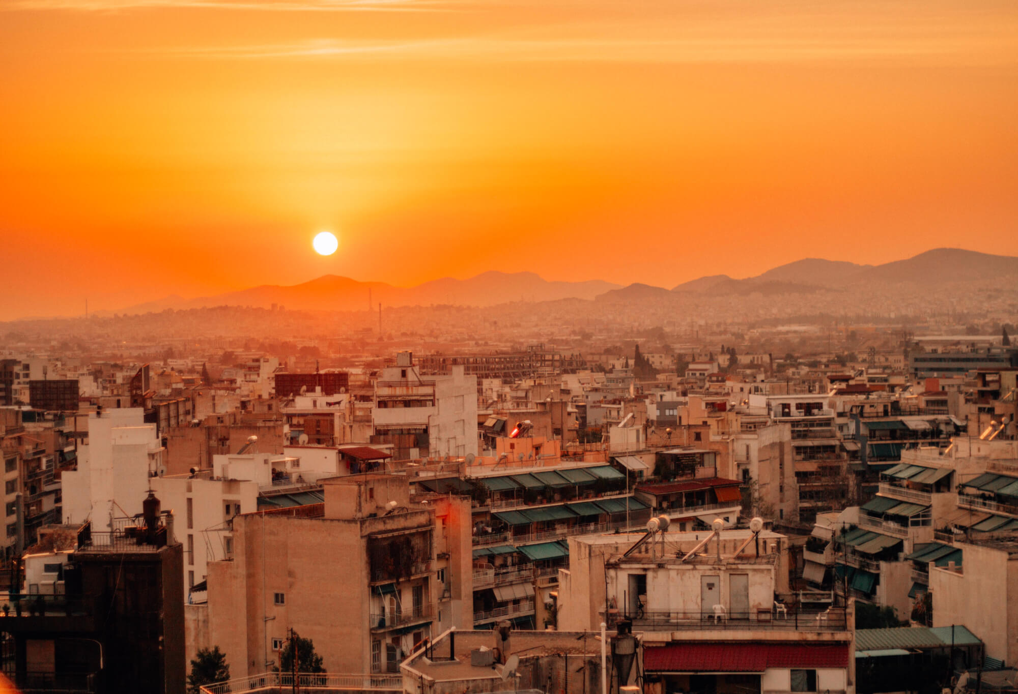 Prepared to be dazzled by wonderful sunsets as you explore Athens in 3 days!